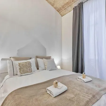 Apartment Reni *